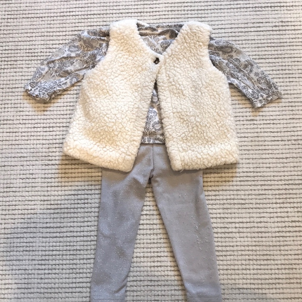 Peek Little Peanut outfit set and vest